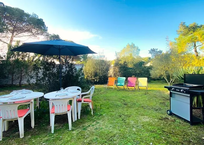 Villa Contemporaine à Proximité De La Et Du Centre Village